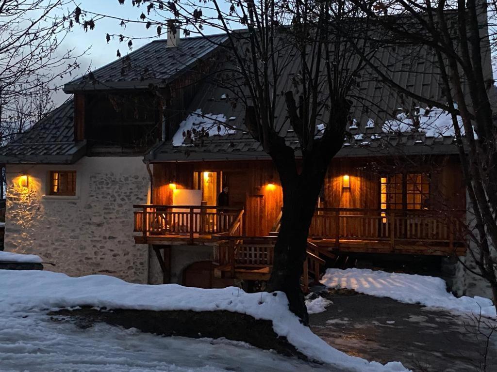 Superbe Ferme Renovee En Chalet De Luxe En Pleine Nature Barcelonnette Eksteriør billede
